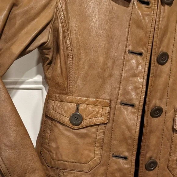 Leather jacket - Picture 4 of 12